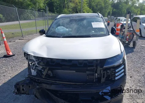 2025 Nissan Kicks Sr Intelligent Awd z USA, uszkodzony, nr VIN 3N8AP6DBXSL314232